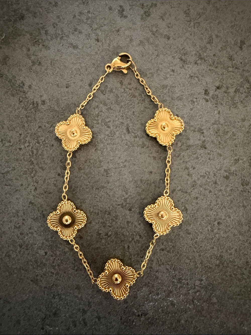 Clover bracelet